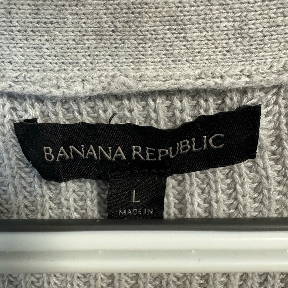 Banana Republic elegant light