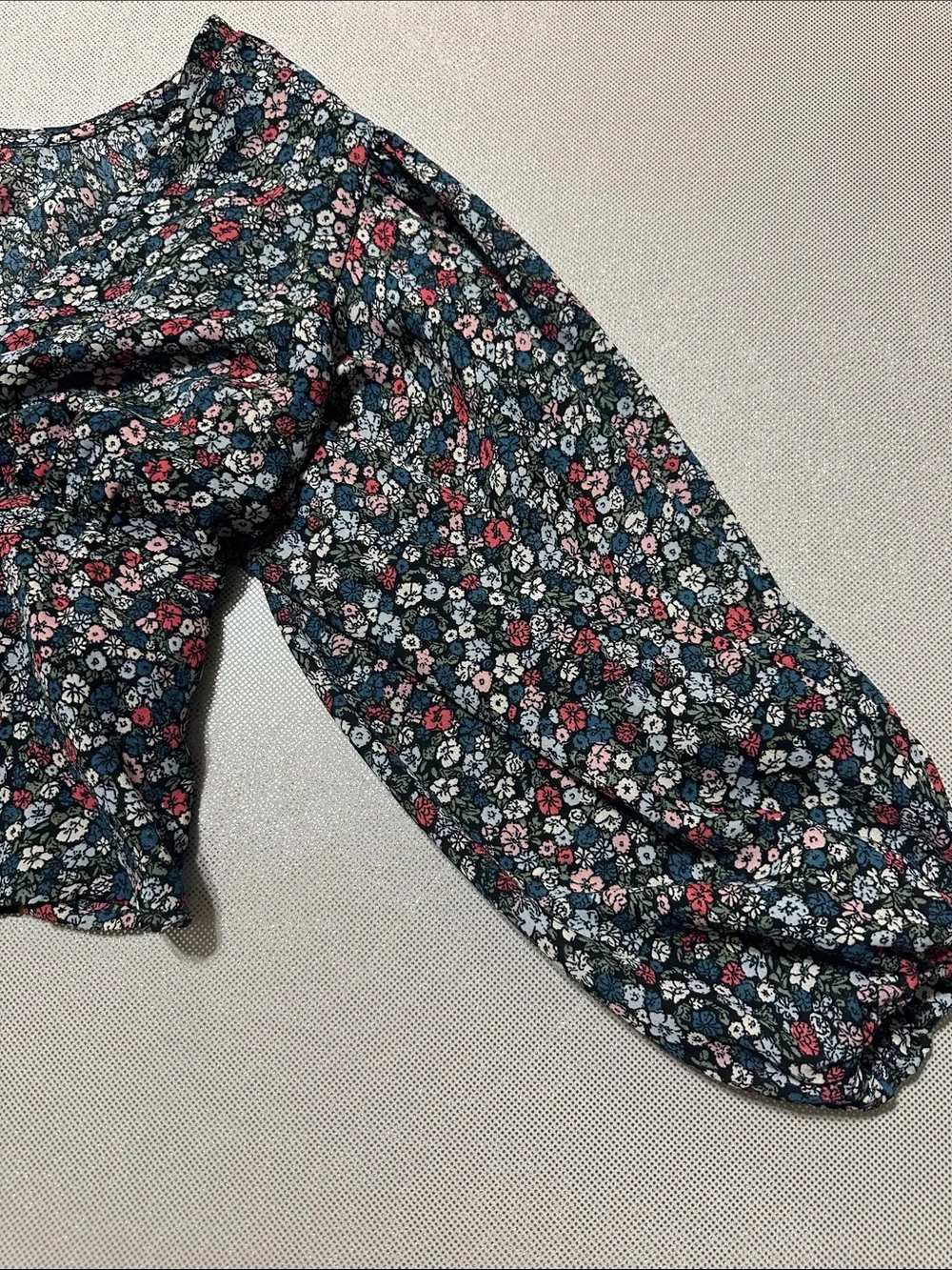 Abercrombie & Fitch lightweight navy