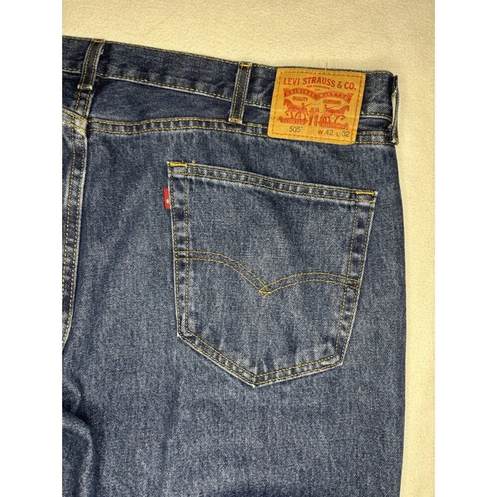 Levis these levi