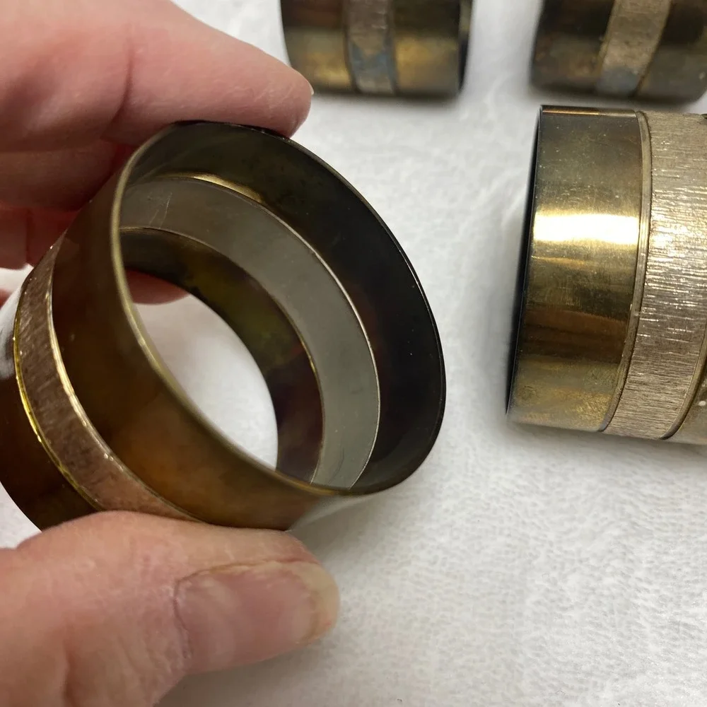 Set of 8 Vintage Brass Napkin Rings with Textured Band‎ Dining Table Decor