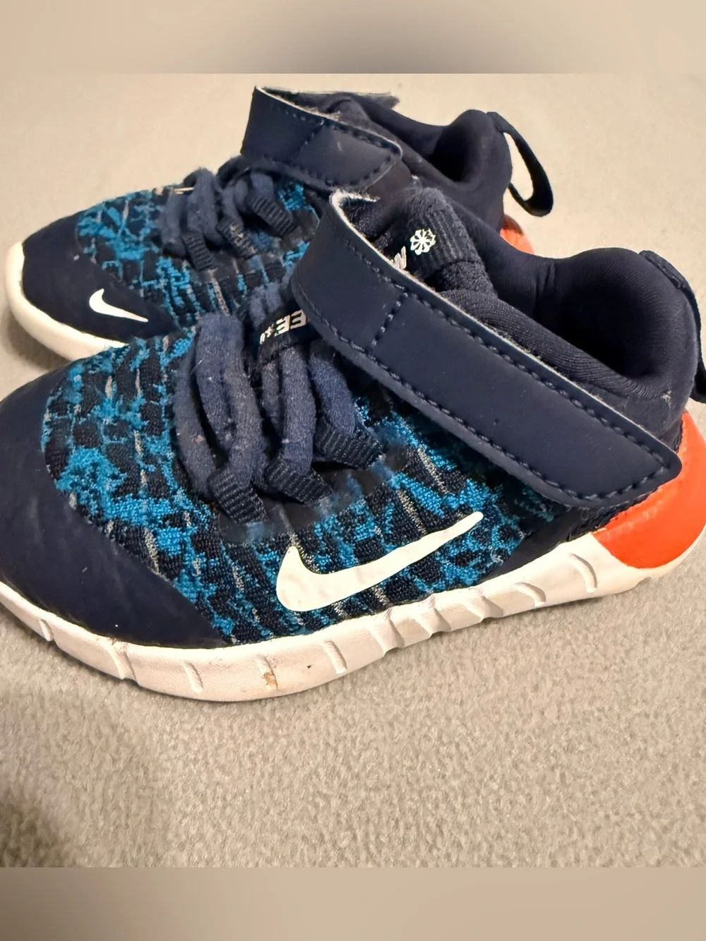 Nike baby tennis