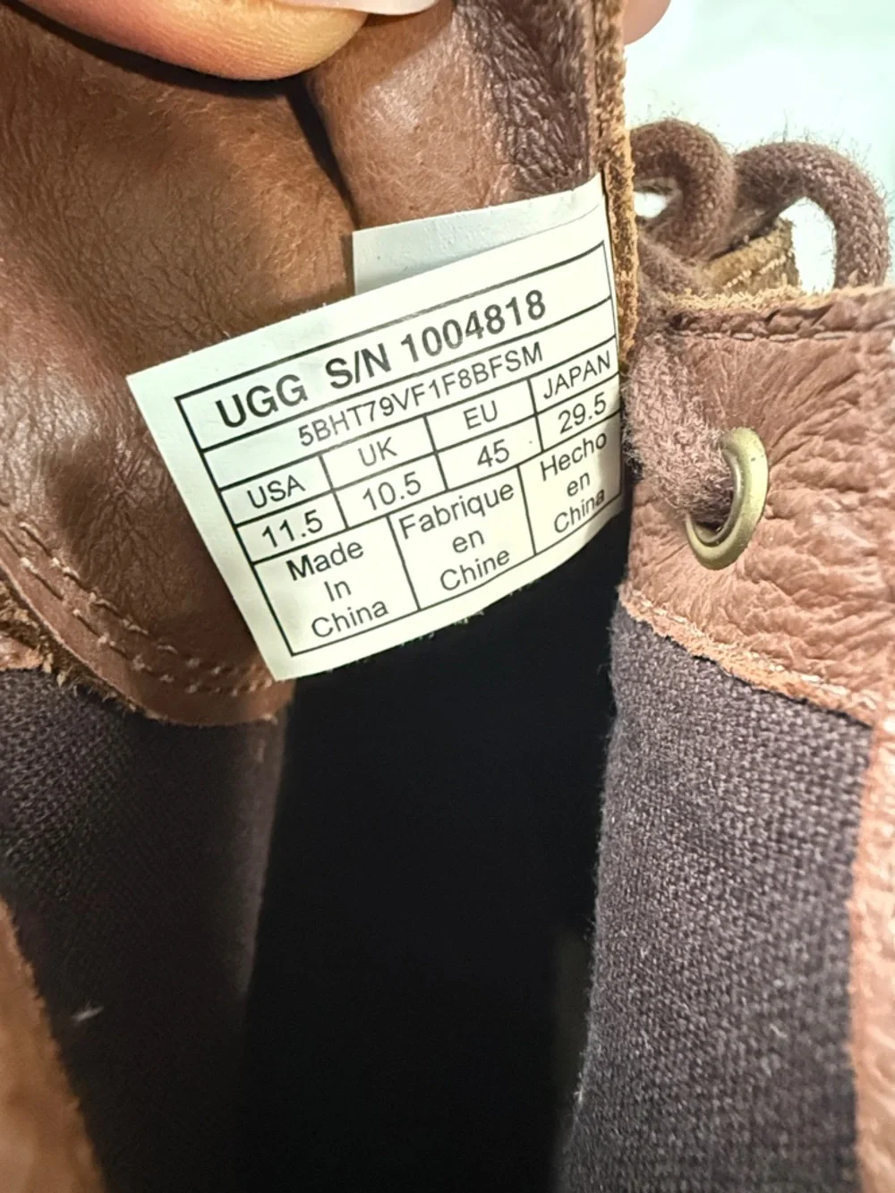 UGG classic lace