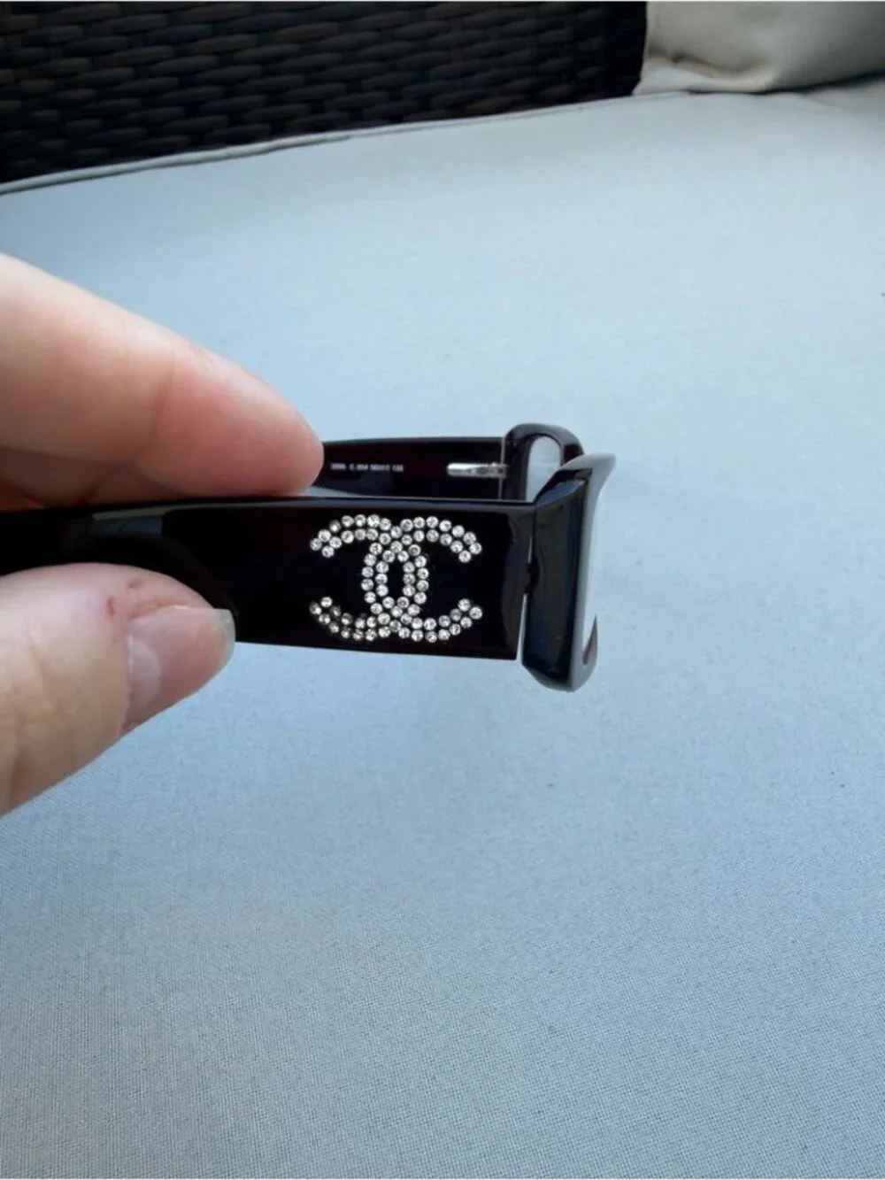 CHANEL few stylish