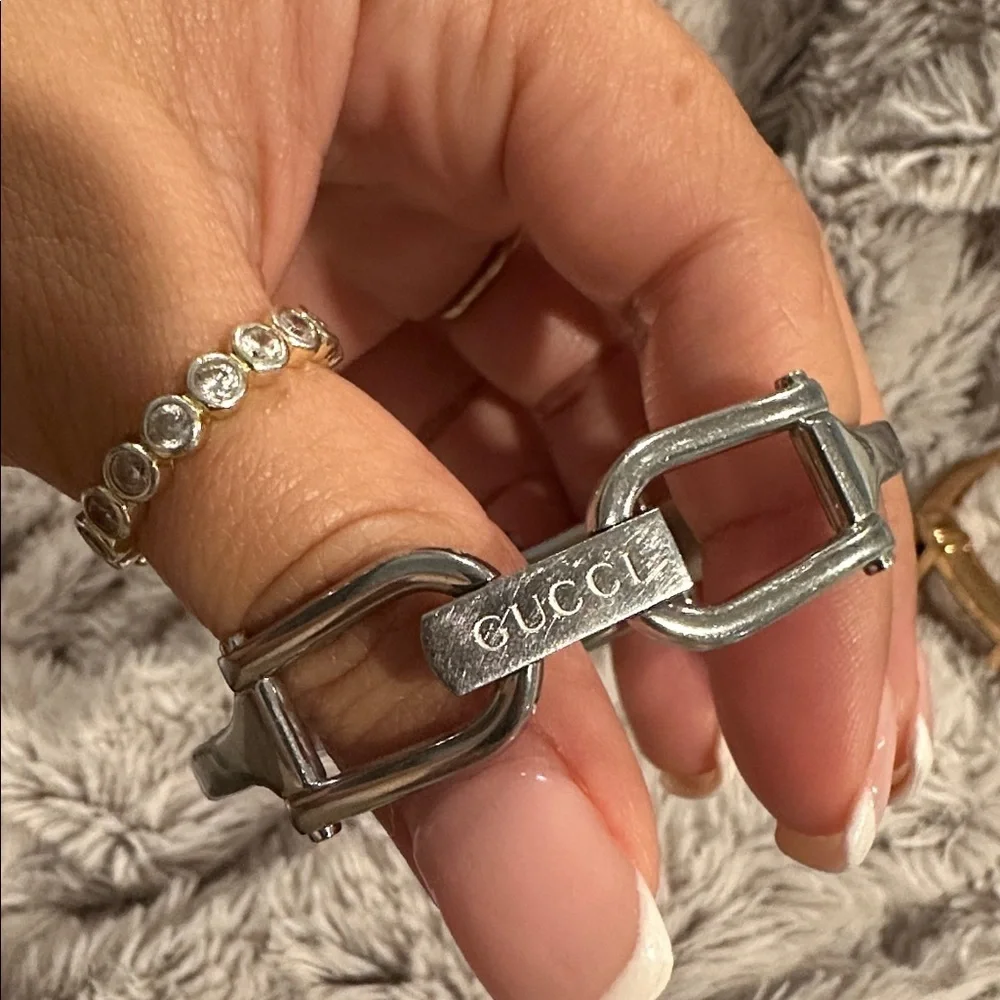 Gucci stunning silver