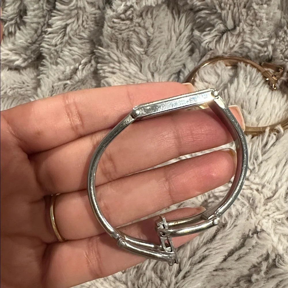 Gucci stunning silver