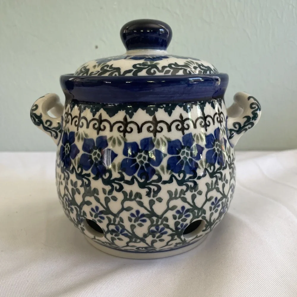Polish Pottery excellent garlic