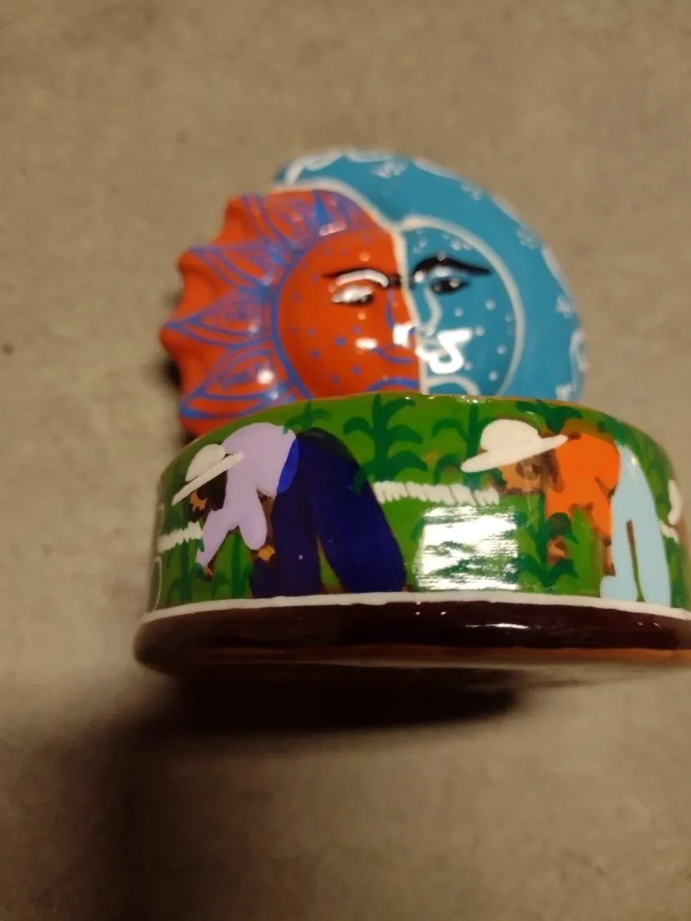 Artisan nwt trinket