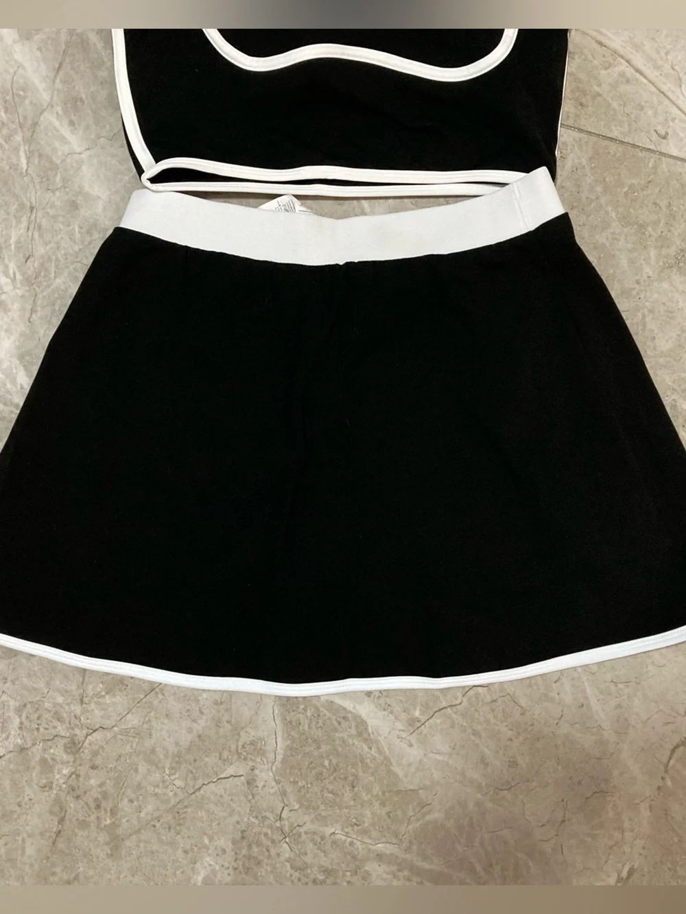 ALO Yoga athletic trim piece