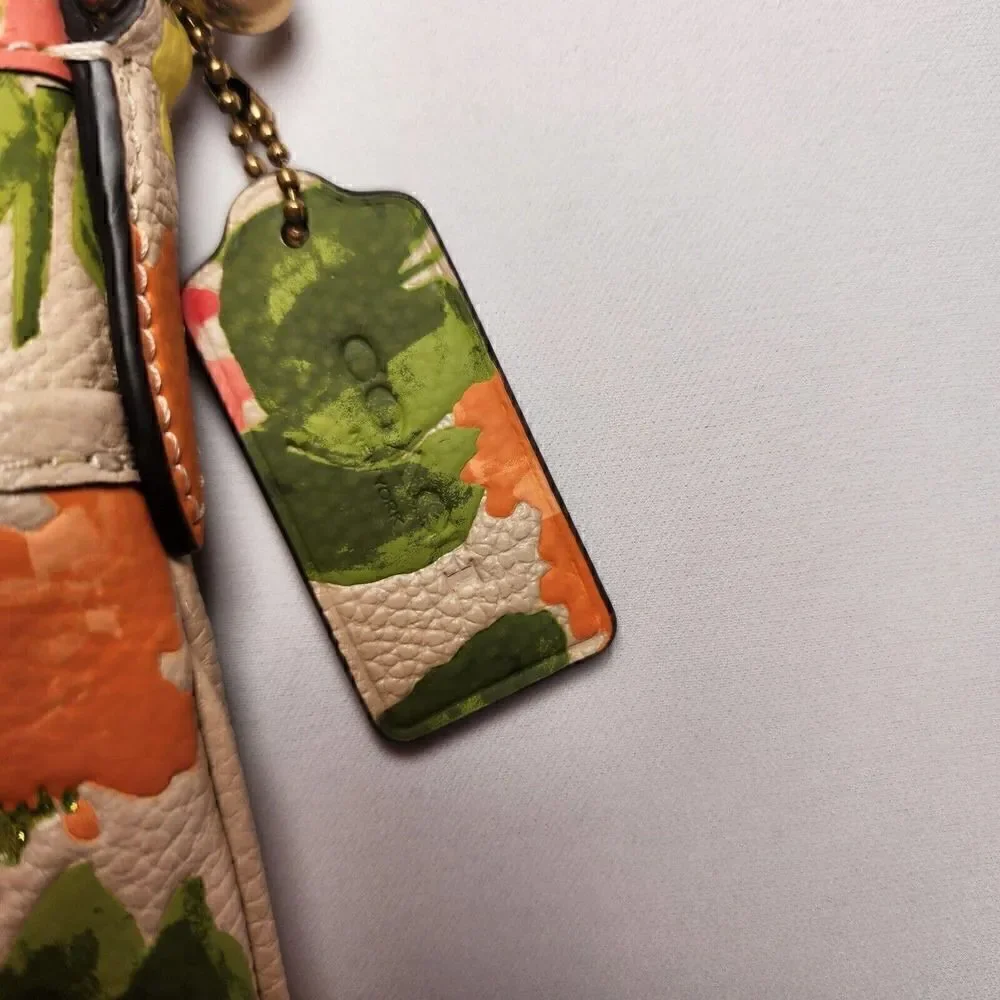 NWT Coach CC556 Floral Print Kitt Crossbody Handbag Multicolor Pebbled Leather