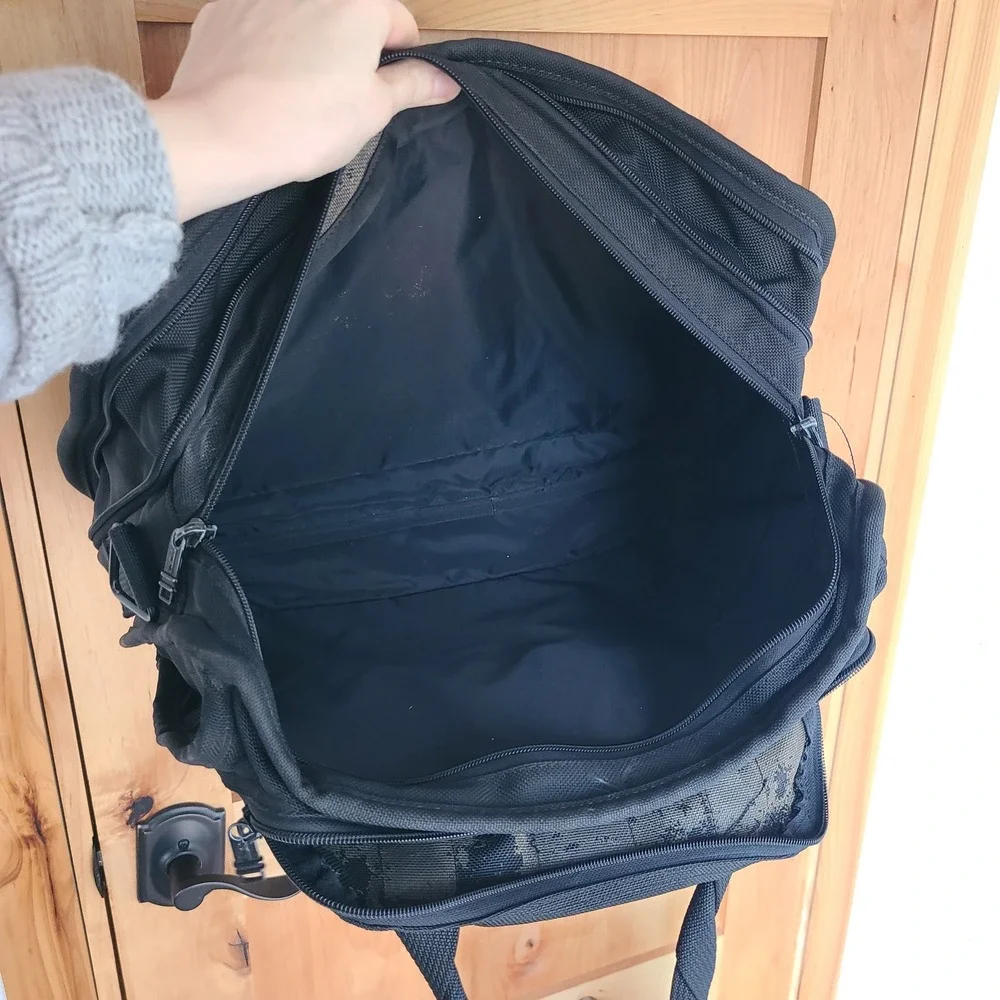 Tumi black professional