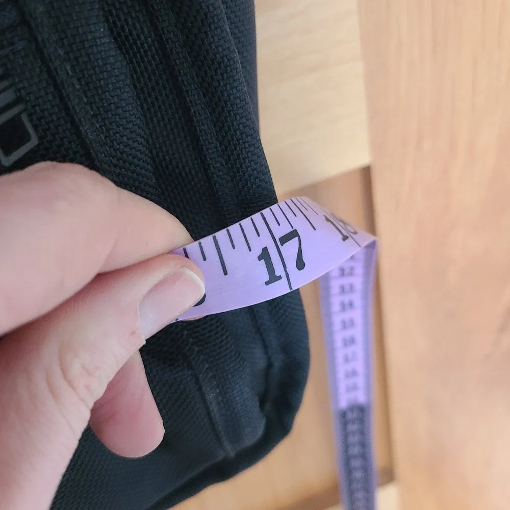Tumi nylon ships