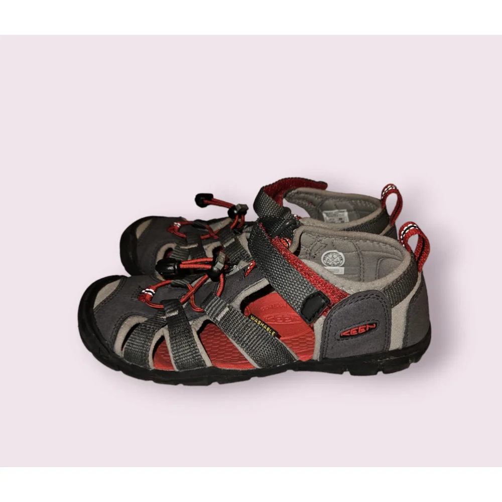 Keen versatile seacamp