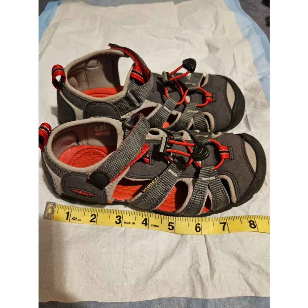 Keen versatile seacamp