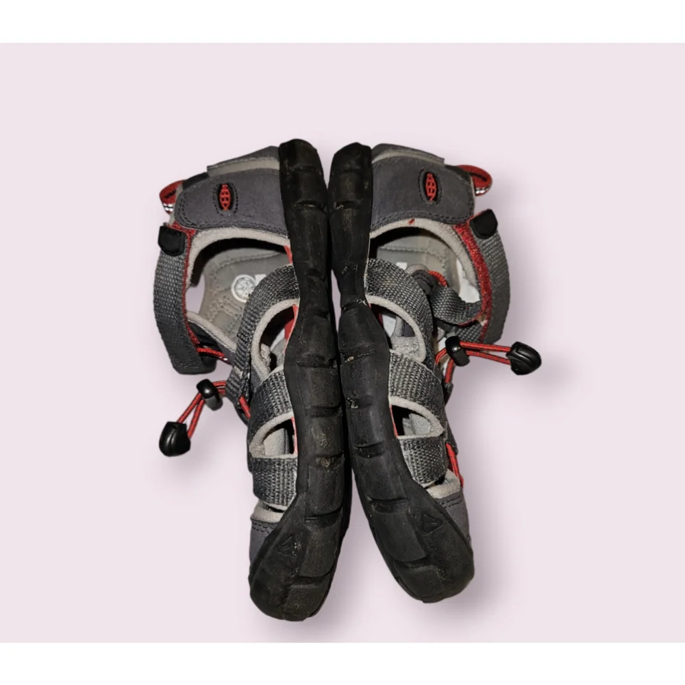 Keen versatile seacamp