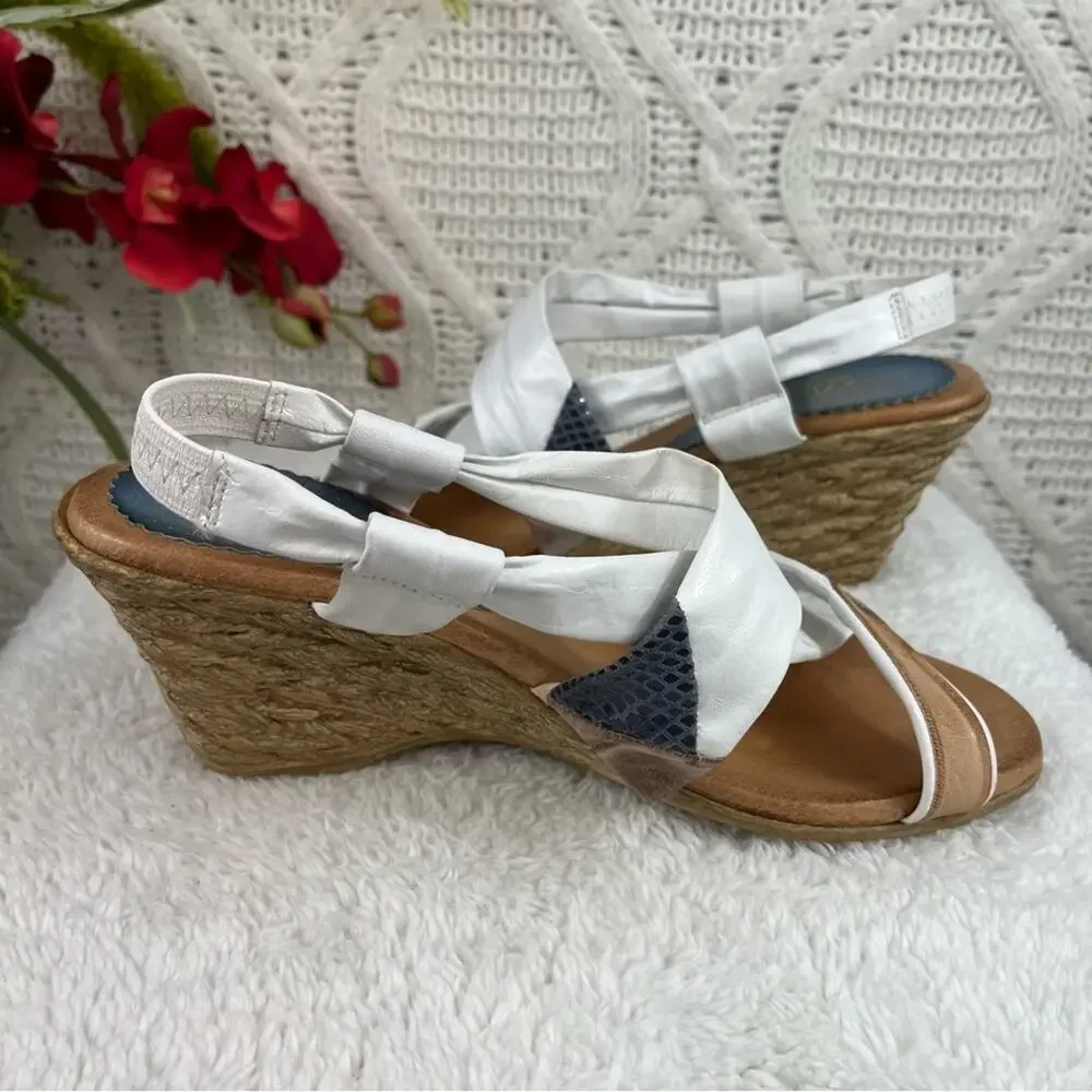 Azura women sandals