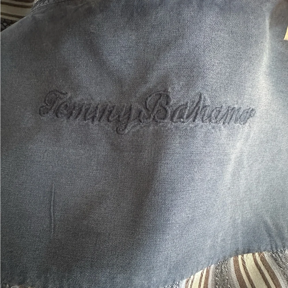 Tommy Bahama great 100%