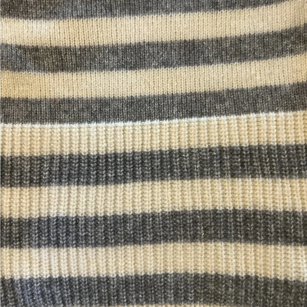 Banana Republic excellent gray