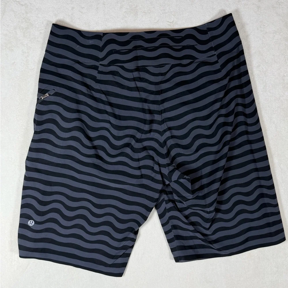 lululemon athletica stylish wave