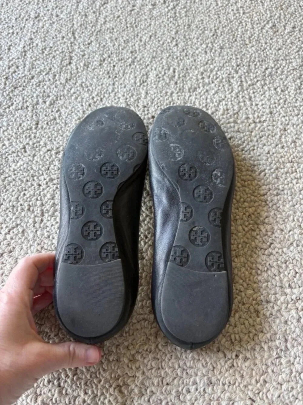 Tory Burch Reva Black Leather Ballet Flats Silver Logo Size 7.5 Quiet Luxury