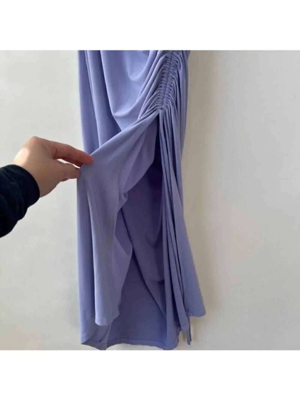 Susana Monaco styles slit shoulder