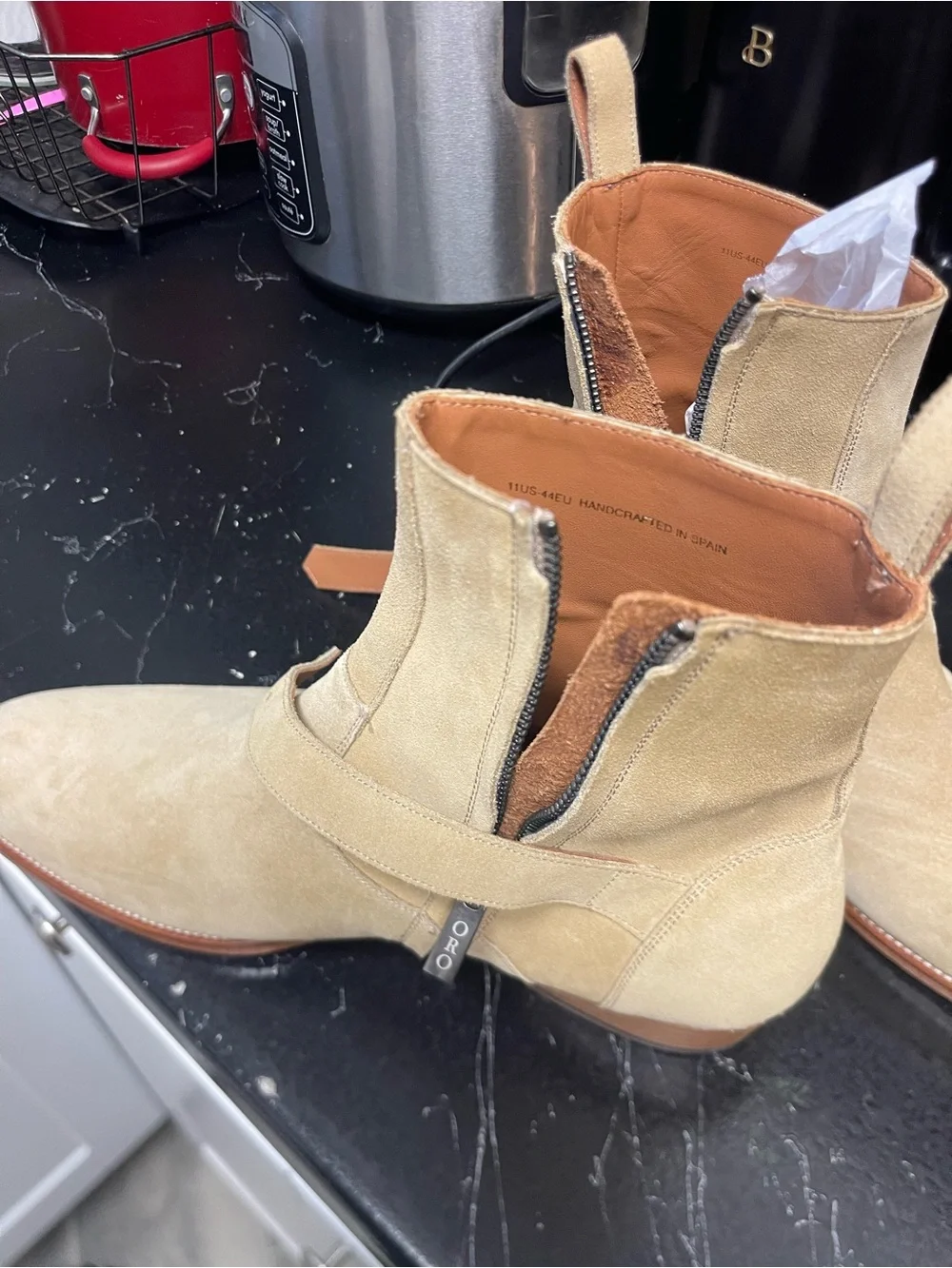 Oro beige suede