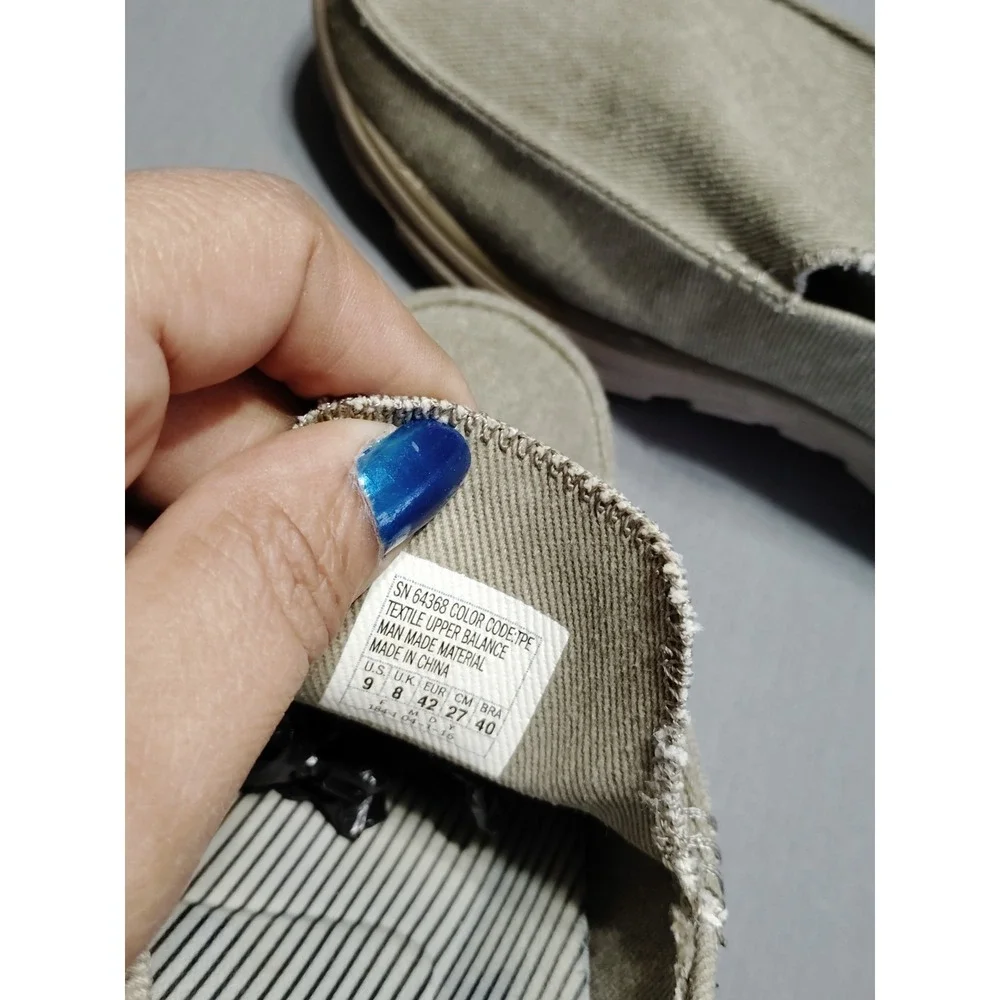 Skechers hands free
