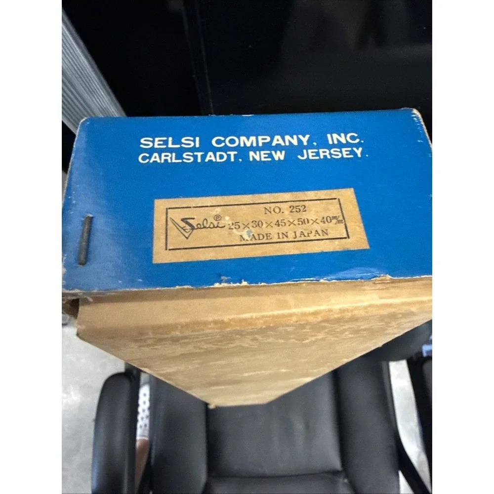Selsi vintage telescope