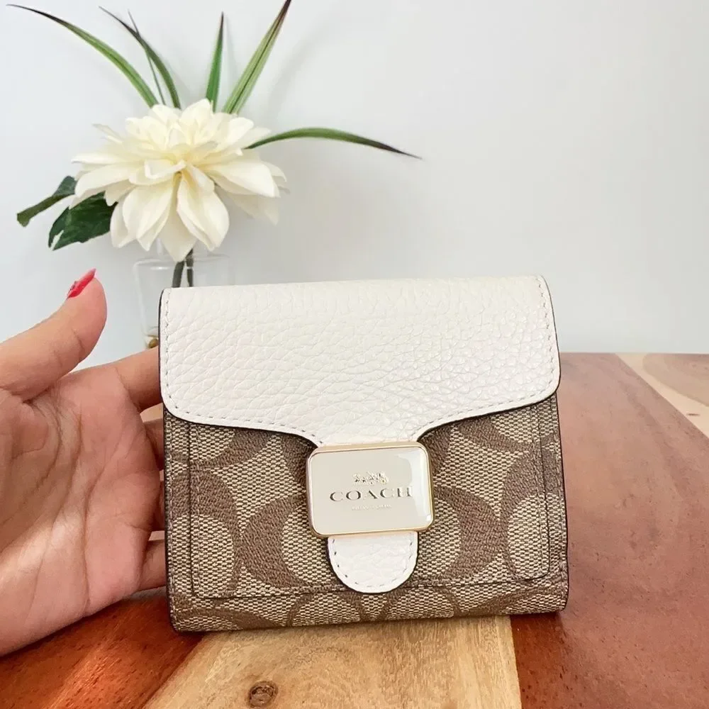 Coach Pepper Wallet In Signature Canvas‎