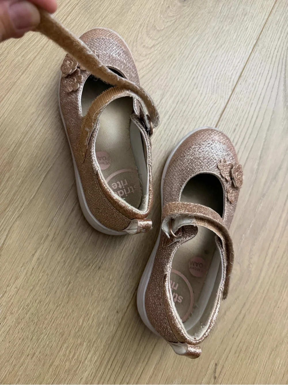 Stride Rite comfortable girls