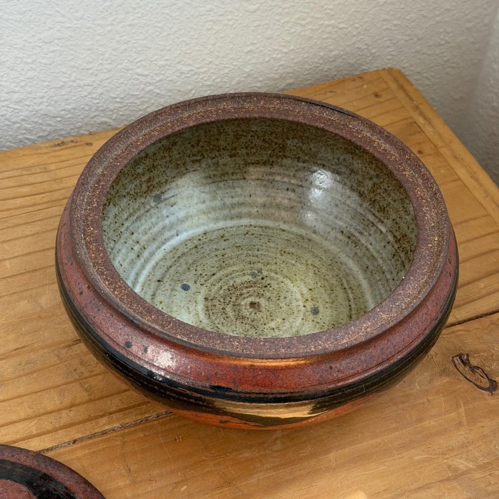 Unbranded hand thrown