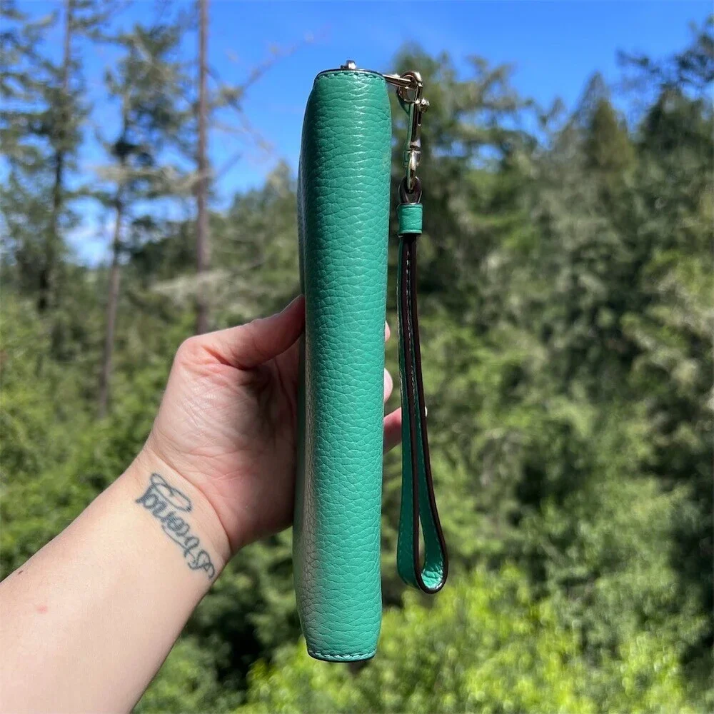 Coach accordion zip