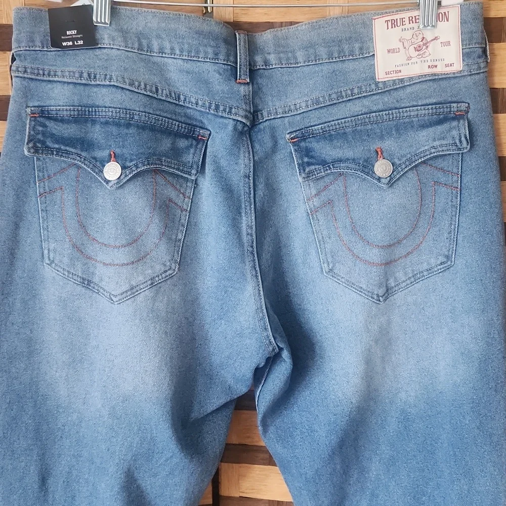 NWT! Tue Religion Ricky Straight Relaxed Blue Jeans