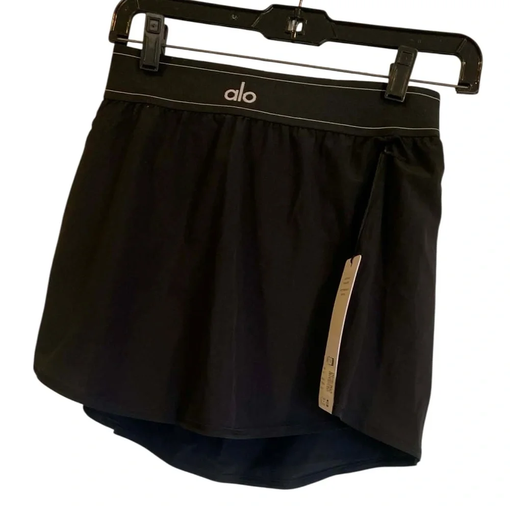 ALO Yoga Black Athletic Skort with Built-In Shorts