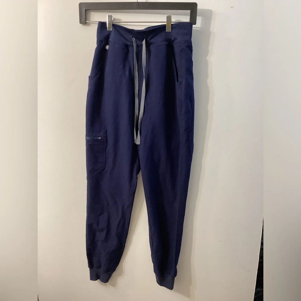 Figs stylish navy