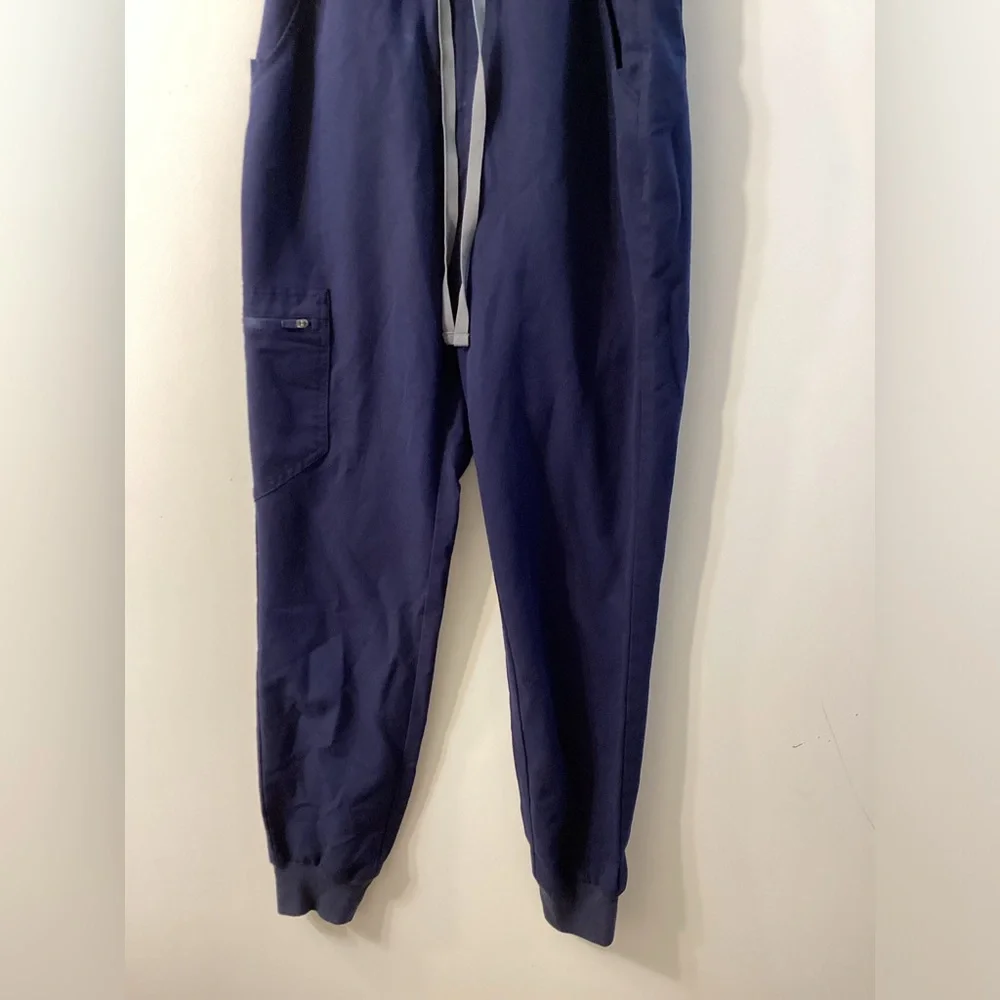 Figs stylish navy