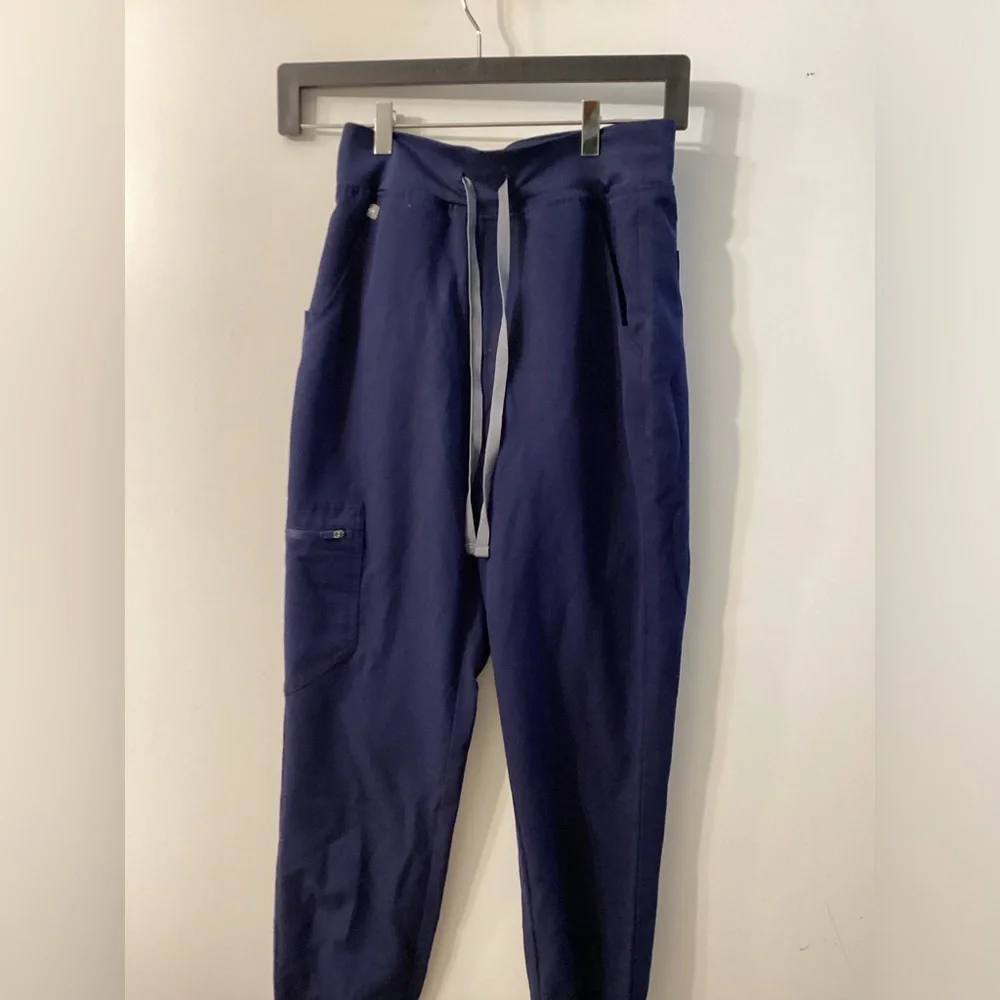Figs stylish navy