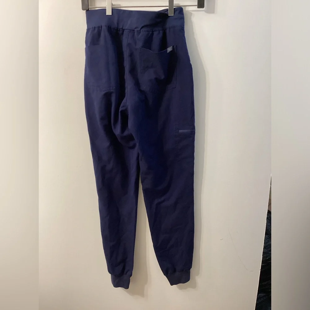 Figs stylish navy