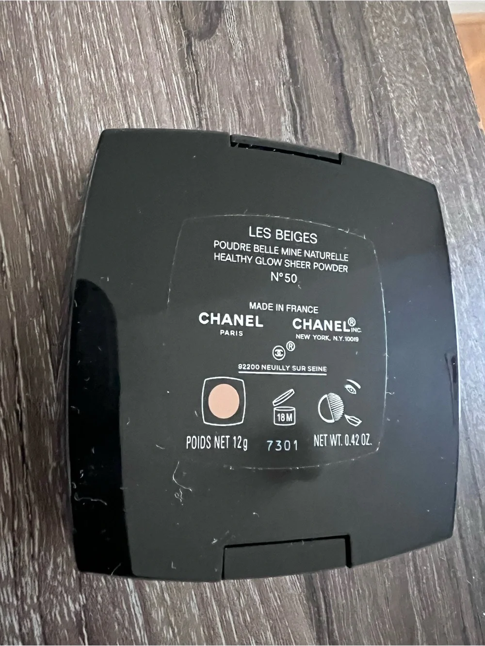 Chanel LES BEIGES Healthy Glow Sheer Powder No. 50