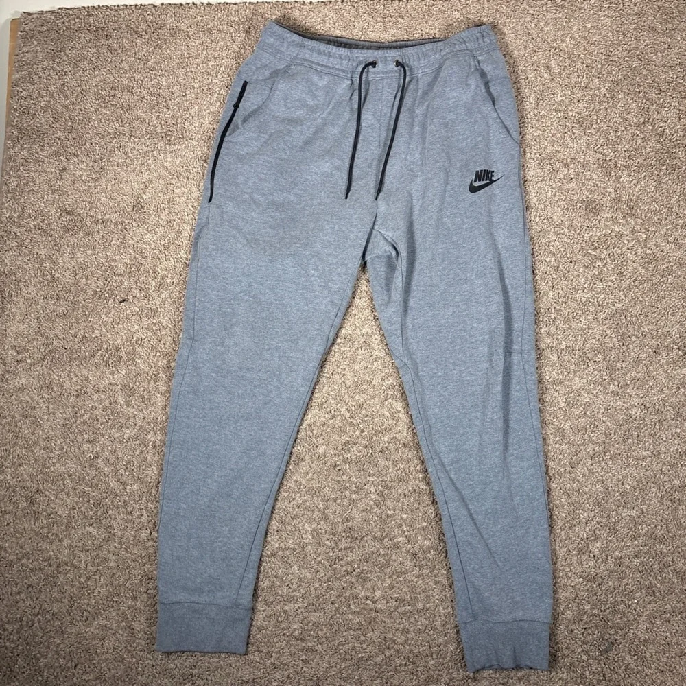 Nike sportswear tech