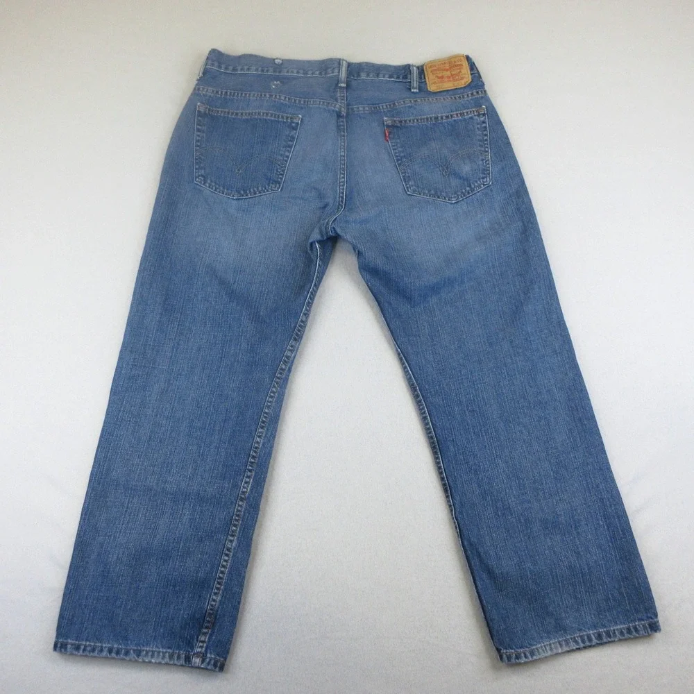 Levis levi 569