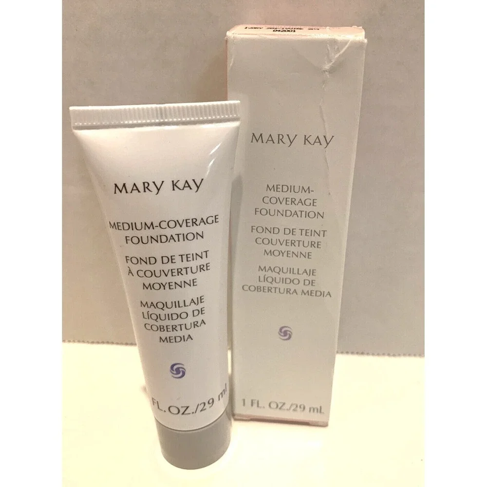 Mary Kay Medium Coverage Foundation Ivory 105 Wide Gray Lid #041997