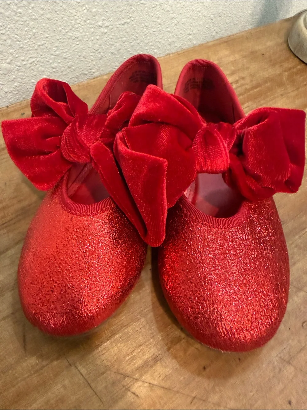 H&M Kids Red Glitter Ballet Flats Velvet Bow Shoes Size 11 EU 28 Like New