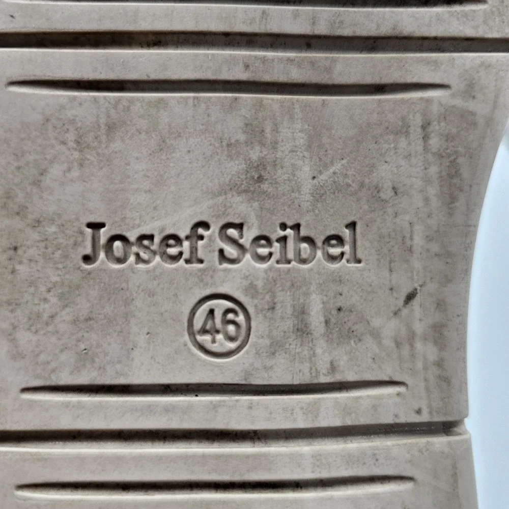 Josef Seibel almond part