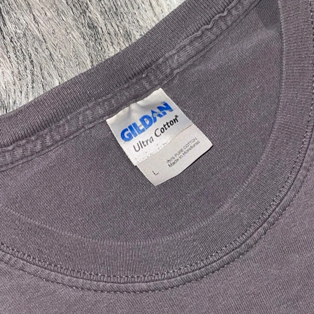 Gildan some wear