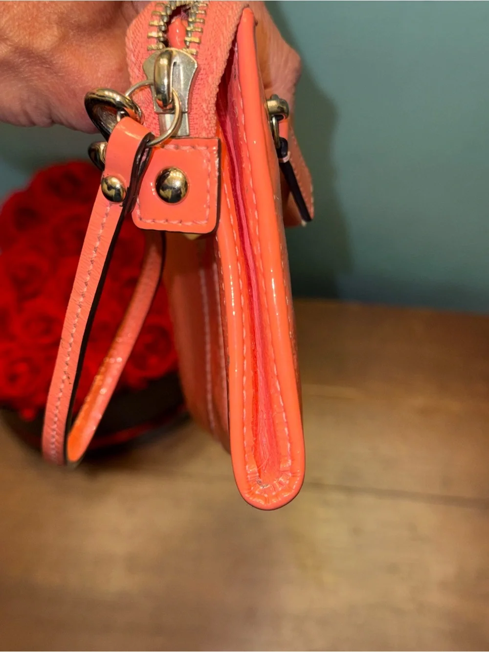 Coach details patent