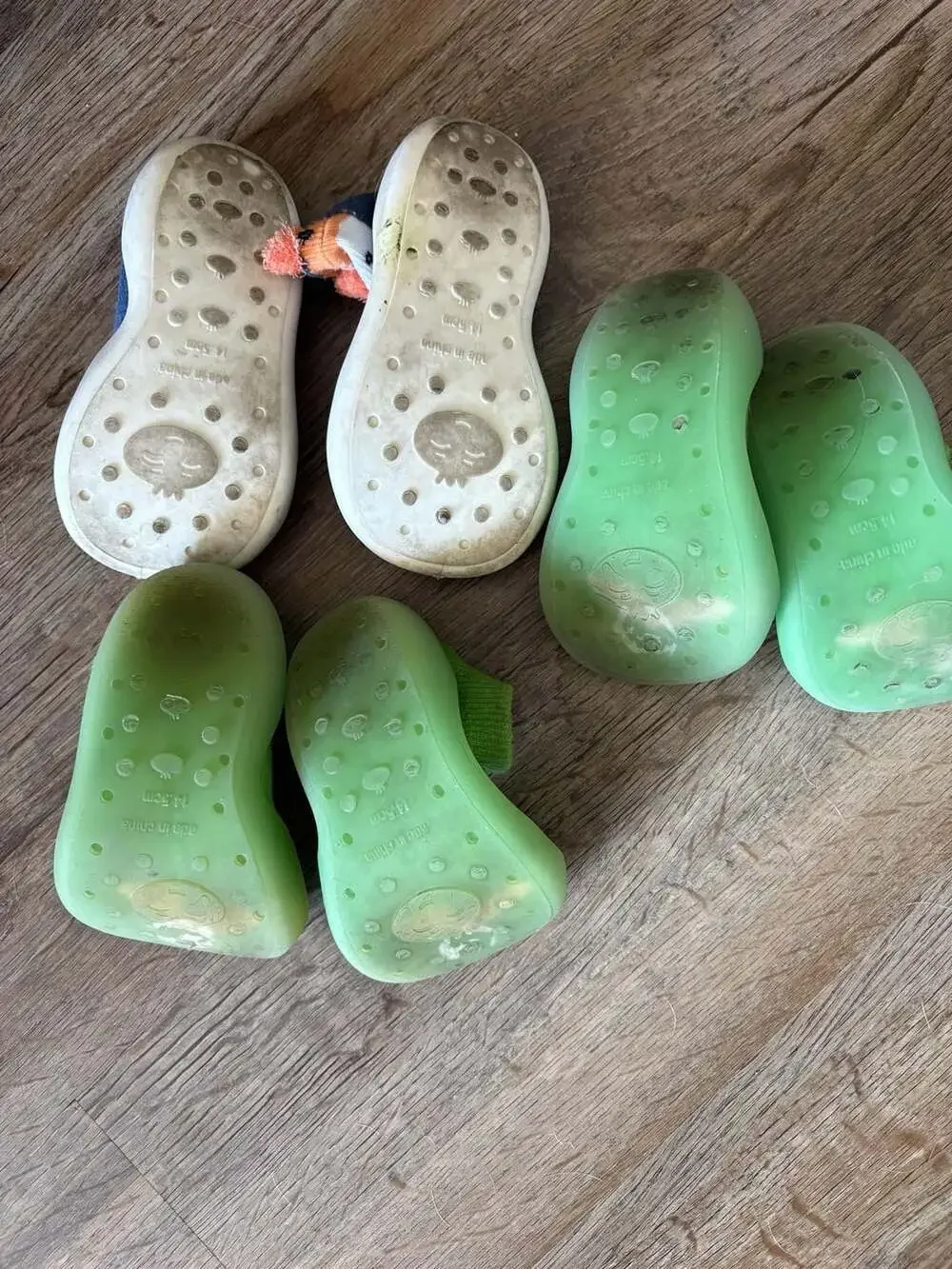 Unkonwn size green