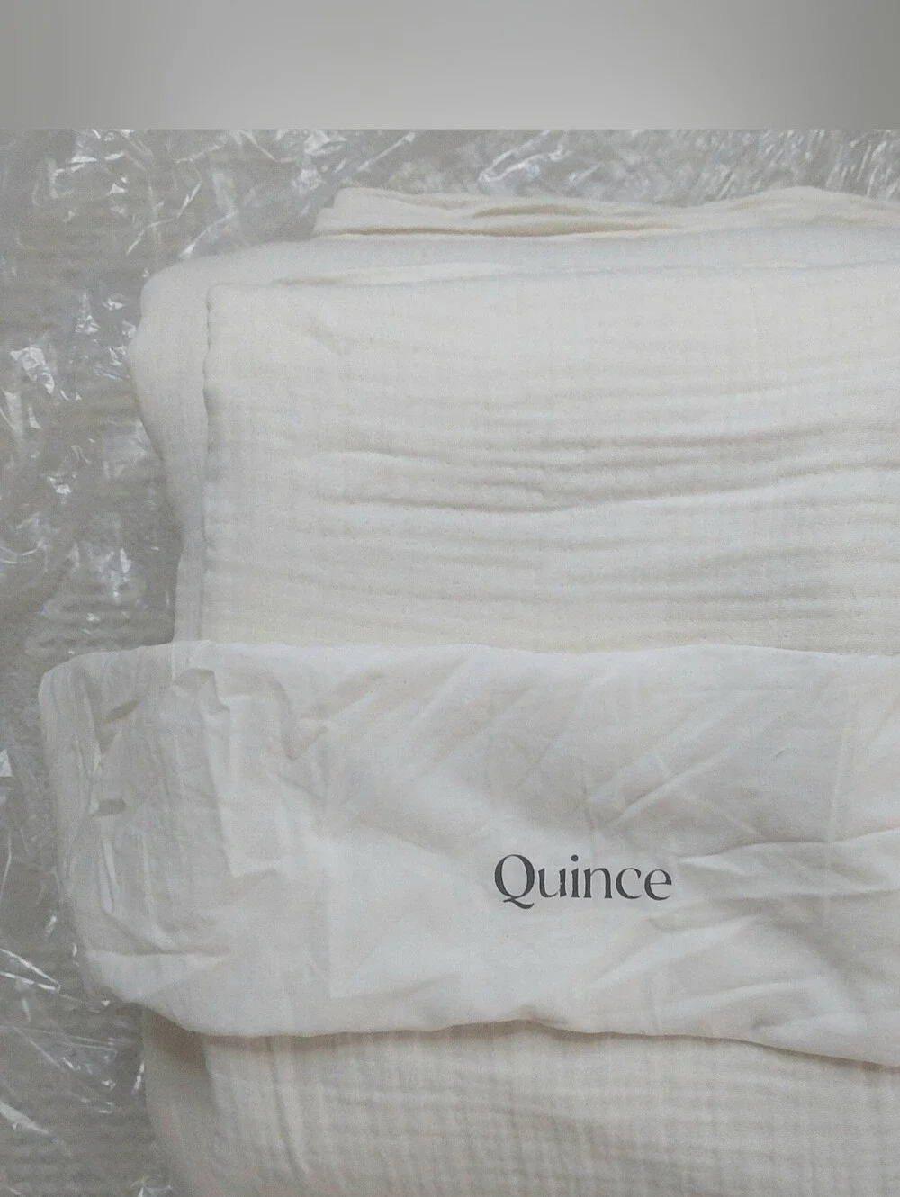Quince sheet light due
