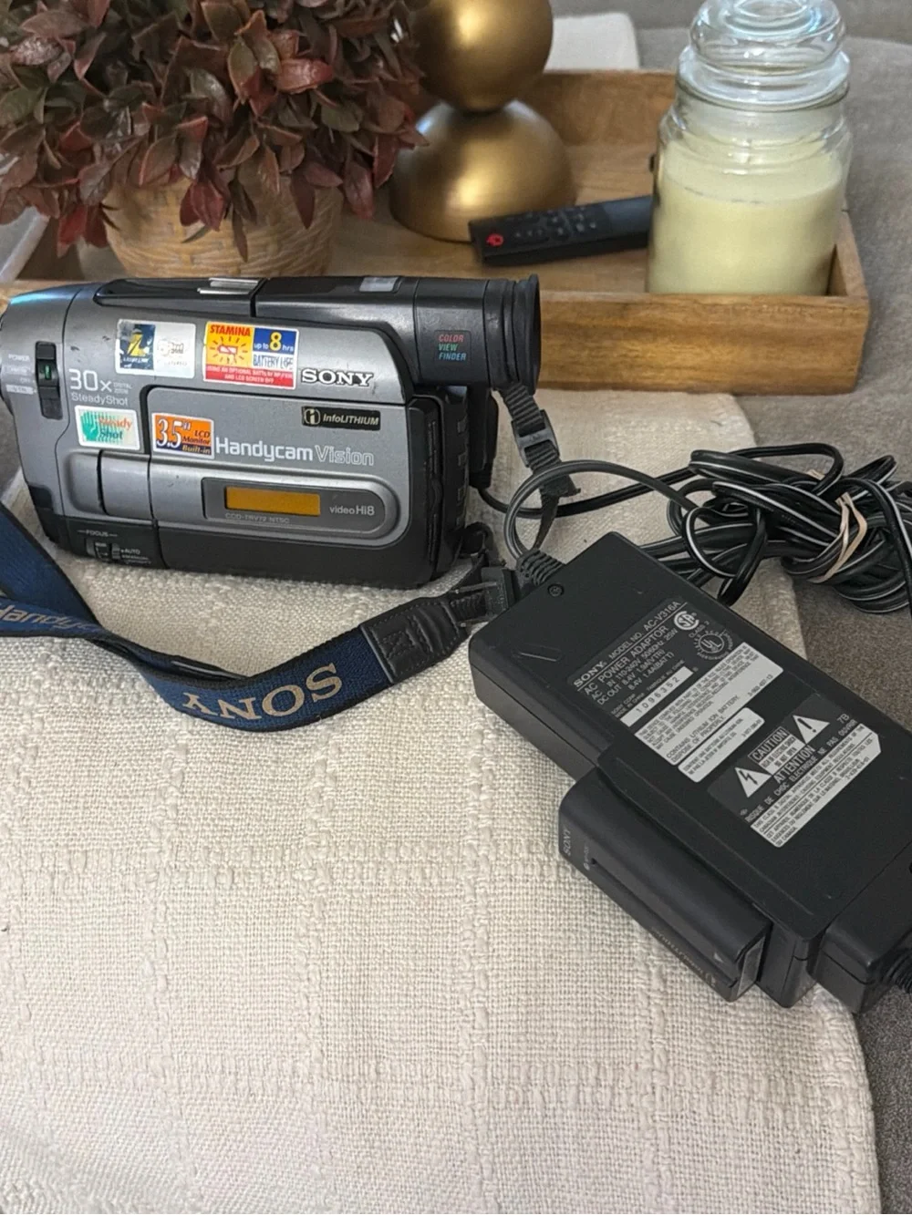 Sony Handycam CCD-TRV72 NTSC Video Hi8 Camcorder / Tested / + Accessories