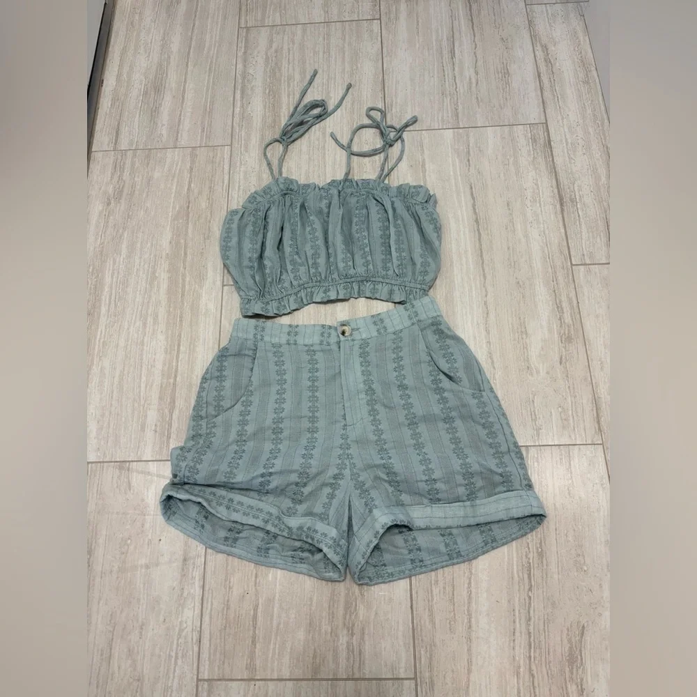 Just In Women’s 2 Piece Matching Set Mint Green Embroidered Size Small Shorts