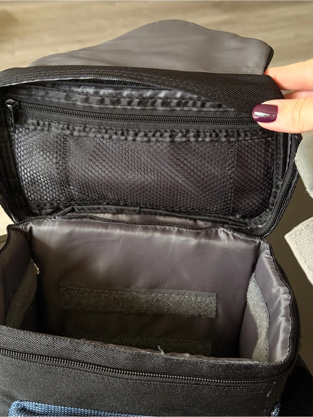 Samsonite compact camera